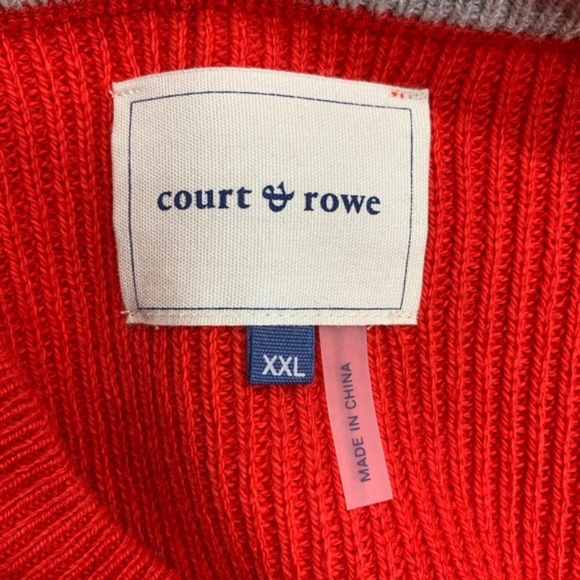Court & Rowe Women's Stripe Sleeve Sweater - Picture 2 of 6